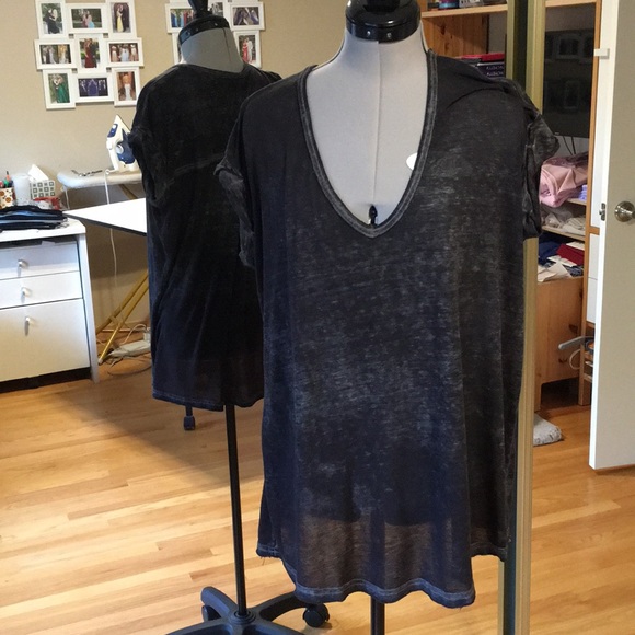 Free People Tops - BOGO - Free People Beach Black Gray Top XS
